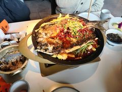 -鸣记脆皮烤鱼·海鲜烤鱼(三八广场店)