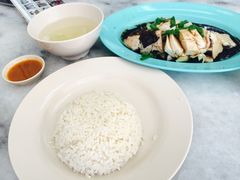 海南鸡双拼饭-伍秀泽海南鸡饭茶室