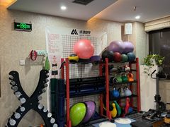 -迈劲健身专业私教(朝青汇店)