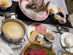 -红鼎豆捞·非遗鲍皇汤火锅(宝丰路店)