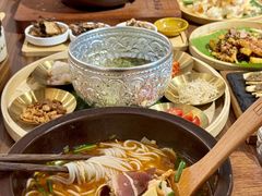 -良米山·云南野生菌过桥米线(上海首店)