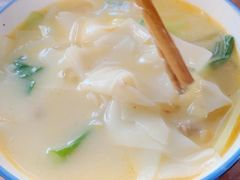 白火石烧石入汤-汉阴白火石汆汤