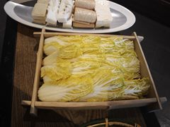 -尚尚仙·酸汤猪手·猪肚鸡火锅(华联万柳购物中心店)