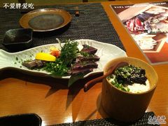鲣鱼刺身和汁豆腐-田野日本料理(仙霞路店)