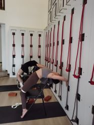 -成都阿难陀艾扬格瑜伽中心