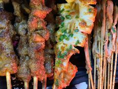 -何师烧烤Pro ·江湖川菜·小龙虾·精酿(太古里旗舰店)