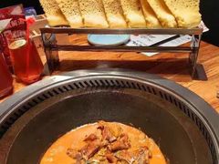 -山河屯铁锅炖·非遗东北菜(南山店)