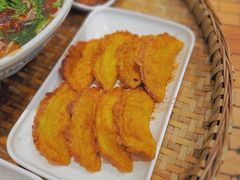 -爆炸头阿姨小四川正宗川味小吃(无任何分店)