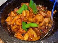 石锅杭椒牛蛙-桂满陇天书(南京德基旗舰店)
