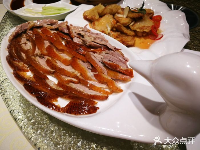 九段烧传统中国菜(南四环店)半份烤鸭图片