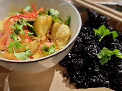 泰式黄咖喱鲷鱼虾仁饭-Wagas沃歌斯(港汇恒隆广场店)