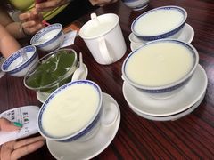-周大娘牛乳(旧寨古村总店)