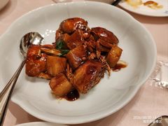年糕烧六月黄-江南灶中餐厅(南京香格里拉店)