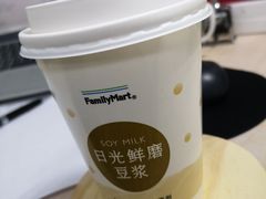 -全家便利店(新闸路二店)