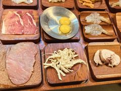 -银米·云南传统过桥米线(双廊黑金冠店)