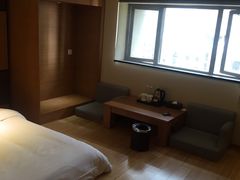 -全季酒店(上海徐家汇肇嘉浜路店)