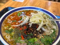 -云阿蛮云南生烫牛肉米线(奉贤路店)