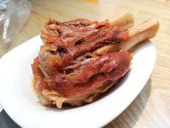 金牌酱棒骨-上关雪東北菜(中房金谊店)