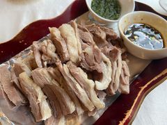 精品手扒肉-那达慕蒙古风味酒楼