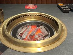 -铭牛烧肉·和牛海鲜自助(高新月牙湖店)