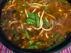 -香巴拉云南餐厅(华莱坞店)