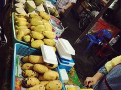 -芒果糯米饭摊子