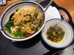 -云阿蛮云南生烫牛肉米线(奉贤路店)