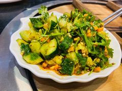 凉拌青瓜-老刘生态大鱼坊铁锅炖鱼(赛马场店)