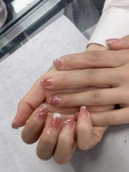 -芊屿芊浔美甲