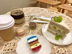-C.Y Cafe