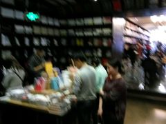 -钟书阁(松江泰晤士小镇店)