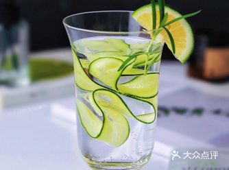 #0元玩转这座城 首先，它的口感超级清爽，带有微微的