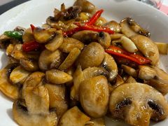 -洪霞餐馆·川菜·鲜货现炒(两江春城店)