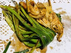 -聚串门儿·东北烧烤(信义坊店)