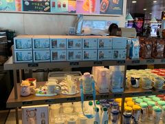 -星巴克(浦东机场T2到达店)