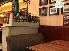-玛格萝妮比萨屋(四平店)