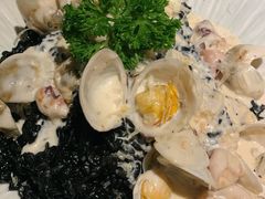 墨鱼汁海鲜意饭-TIAGO HOME KITCHEN(王府中环店)