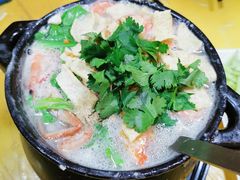 -官塘陈记鱼生·潮汕砂锅粥·牛肉火锅(潮枫路总店)