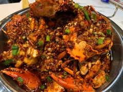 -凤凰路何眼镜香辣蟹(花果园店)