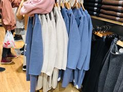 -优衣库(哈尔滨中央大街店)