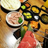 看了别人的点评，说是「照烧鸡腿饭」很好吃