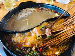 -肖卫峰灌县老妈砂锅串串(华天广场店)