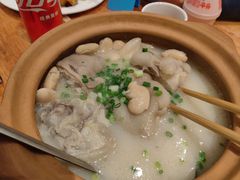 -彧玖食坊·川式砂锅酒馆(成山路店)
