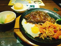 -豪享来牛排(人民店)