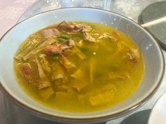 -品悦酒店(三林古镇店)
