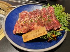 -山川小町·极番烧肉(新地假日广场店)