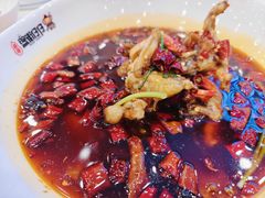 馋嘴牛蛙仔-簋街仔仔小龙虾(总店)