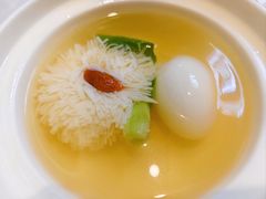 菊花豆腐鸽蛋汤-中心大酒店·本味餐厅