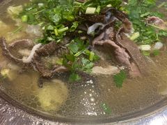 -谢老五跷脚牛肉·非遗传承店