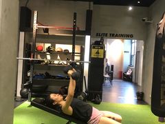 -汗水空间私教健身连锁(SM广场店)